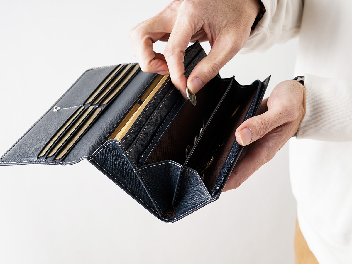 エンボス　中L字ファスナー長財布_02