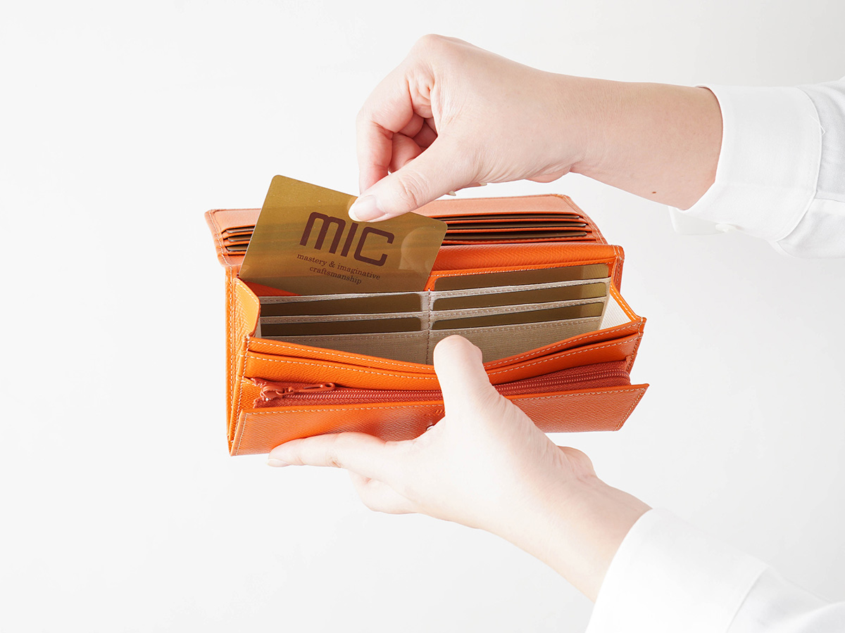 エンボス　中L字ファスナー長財布_03