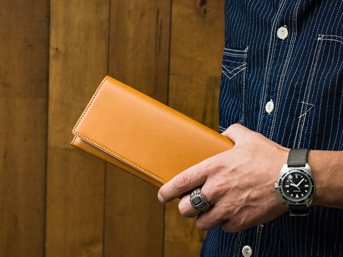 ペコスショルダー　長財布(小銭入れ付き) 