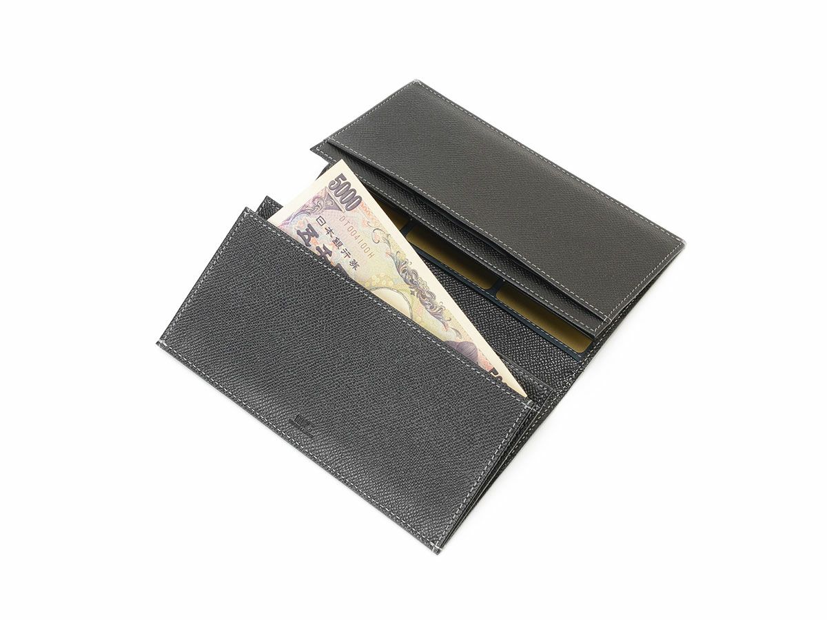 エンボス　カード収納長財布