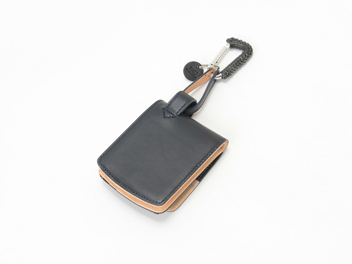 ペコスショルダー　外ボックス小銭入れヒップポケット革財布