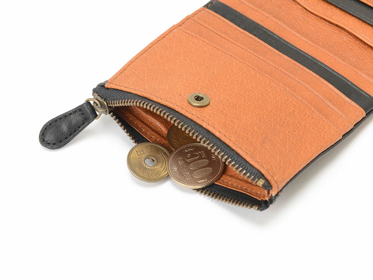 マイルドキップ　天ファスナー二つ折り革財布