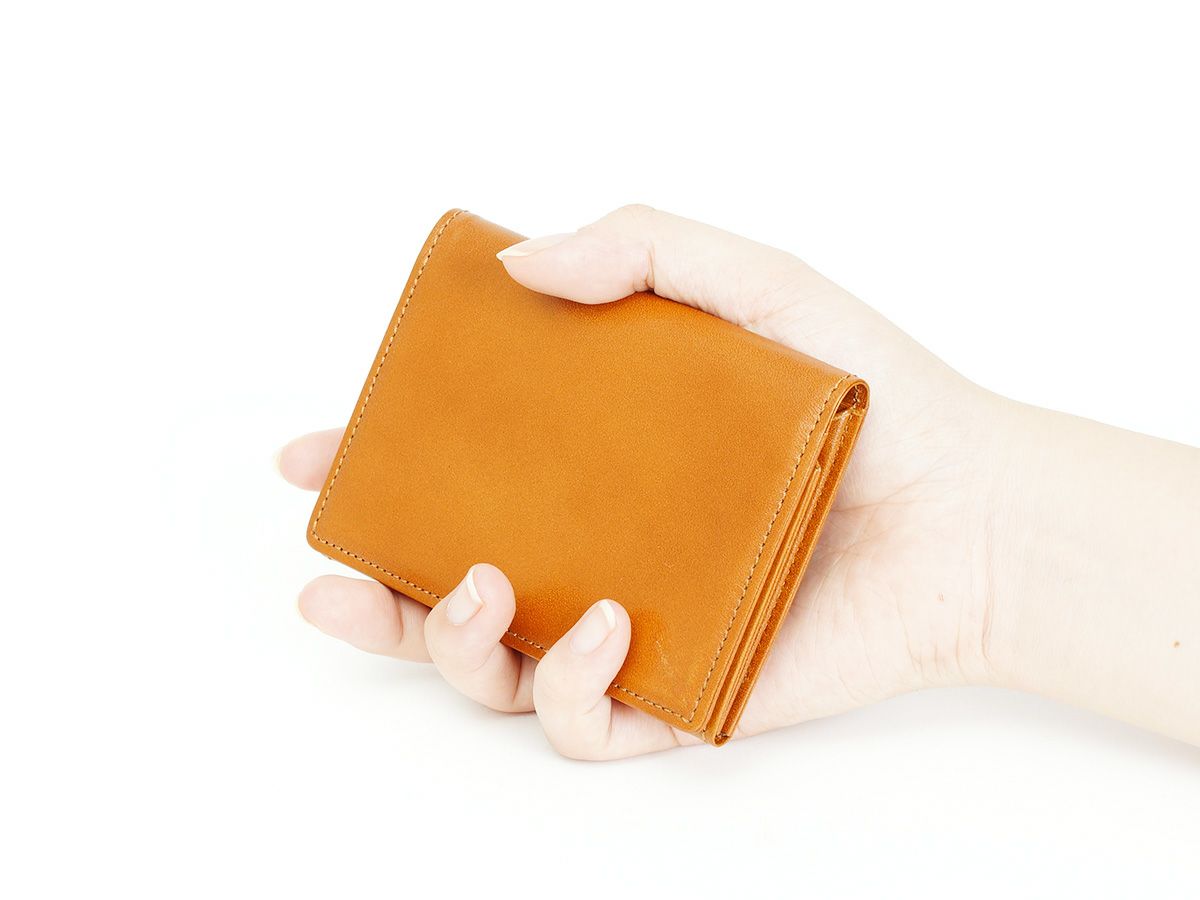 アリアナ　風琴マチ名刺入れ