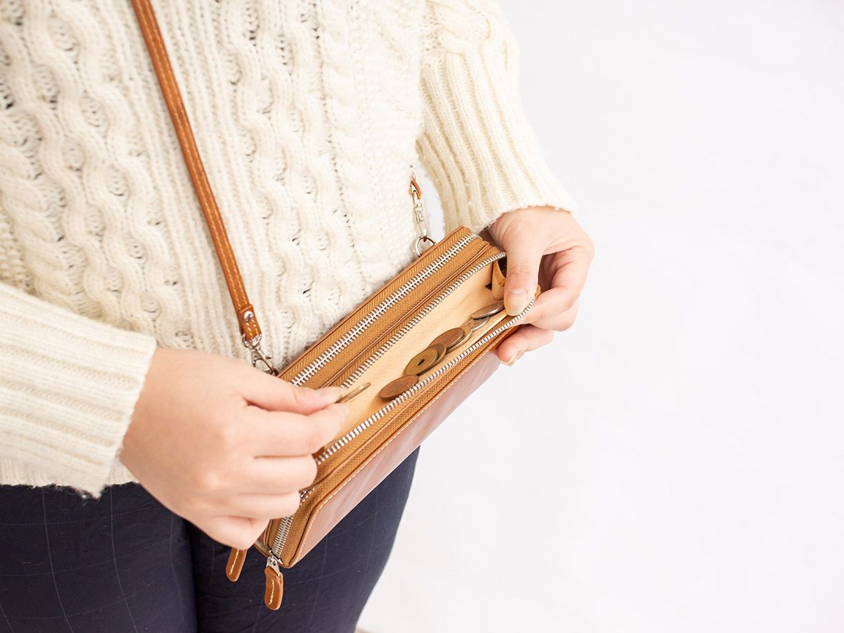 バグッダ　マルチウォレット(ショルダーストラップ付)