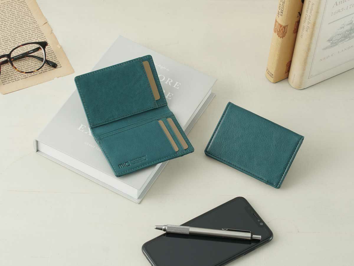 ヴァケッタルクス　二つ折りパスケース　ターコイズ