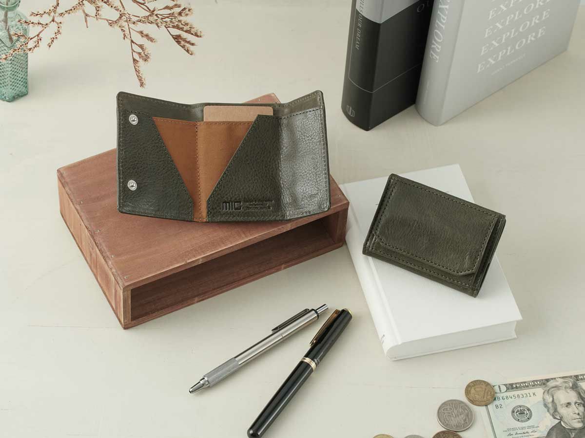 ヴァケッタルクス　三つ折りミニ財布　グリーン