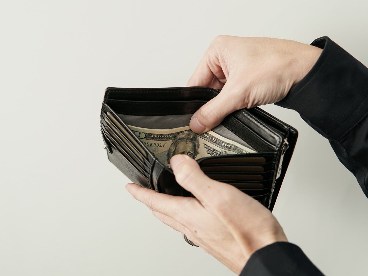 ヴァケッタルクス　外L字ファスナー二つ折り財布