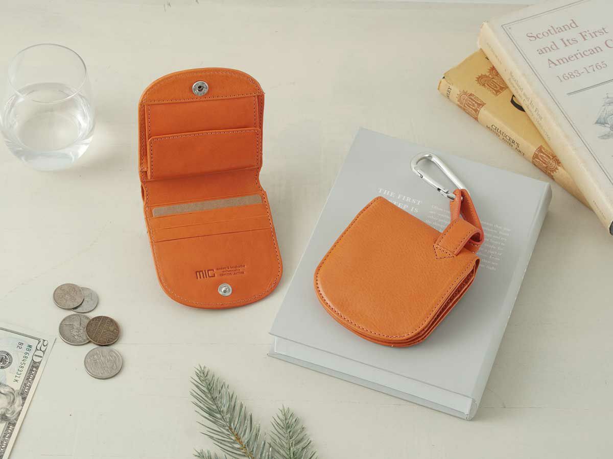 ヴァケッタルクス　ミニヒップポケット革財布(小銭入れ付き)　オレンジ