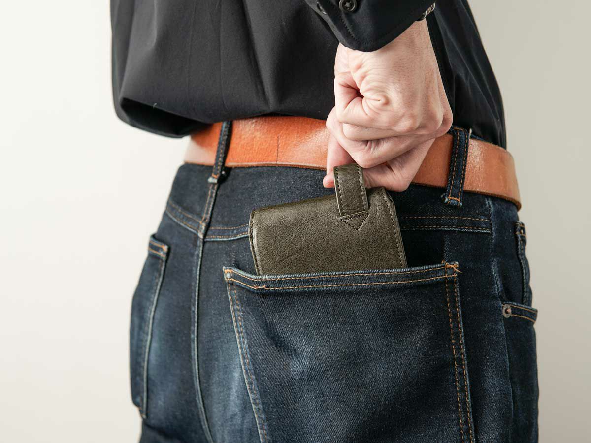 ヴァケッタルクス　ミニヒップポケット革財布(小銭入れ付き)