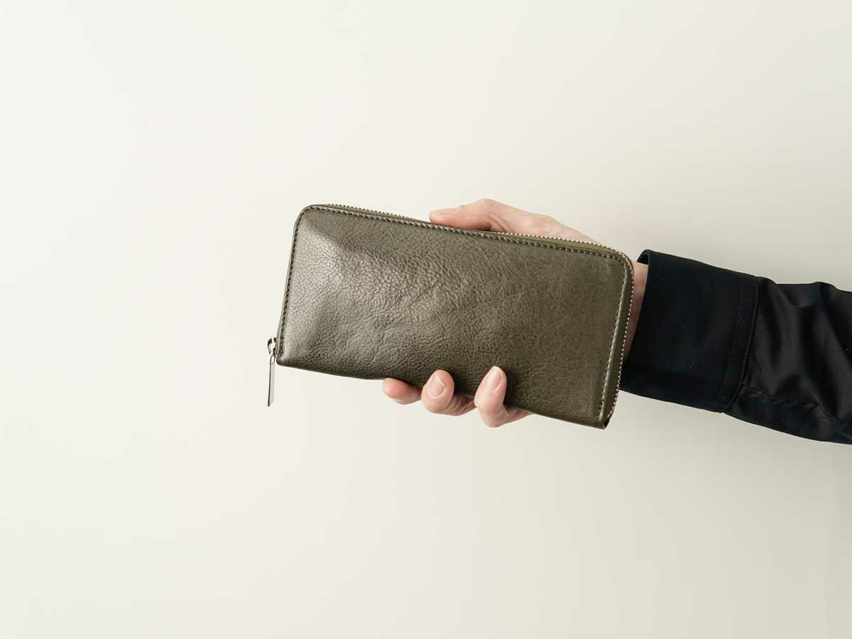 ヴァケッタルクス　ラウンドファスナー長財布