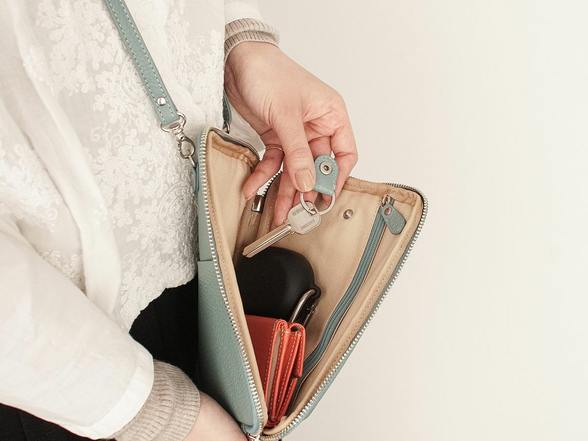  ボルセッタ　マルチスマホショルダー