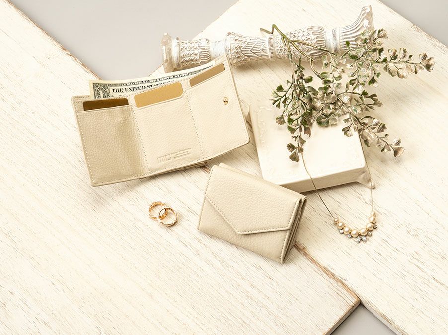 ラフィネ　三つ折りミニ財布｜アイボリー