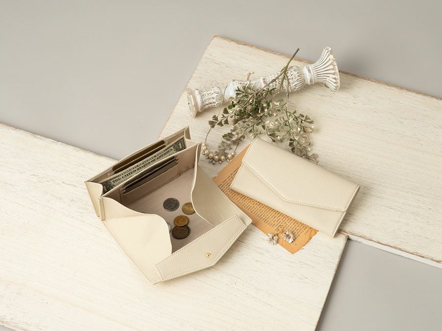 ラフィネ　コンパクトギャルソン長財布