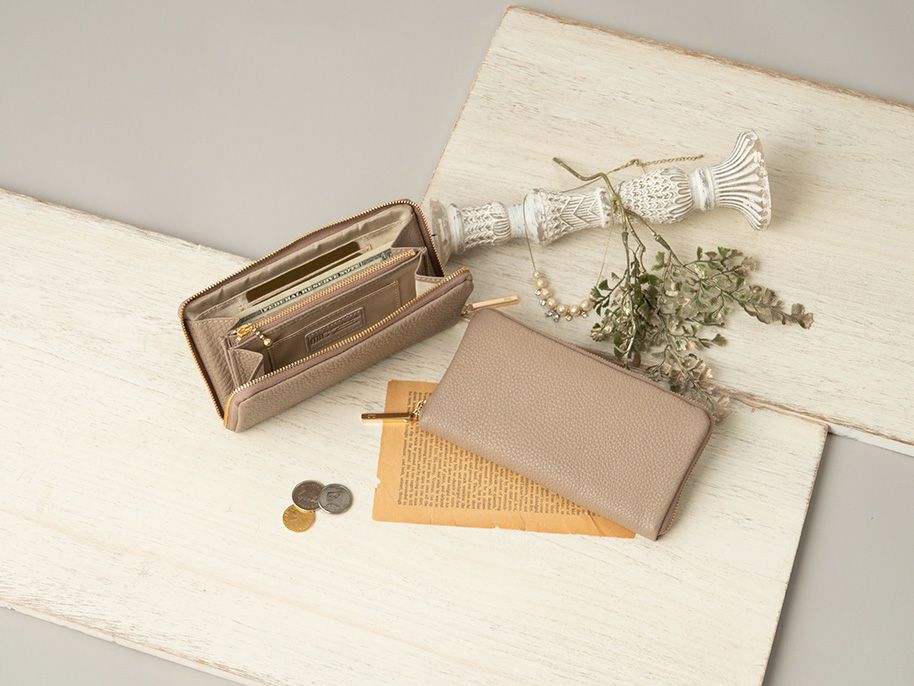 ラフィネ　コンパクトラウンドファスナー長財布｜