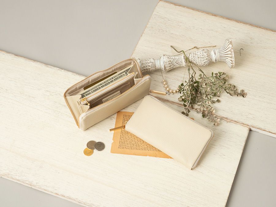 ラフィネ　コンパクトラウンドファスナー長財布｜