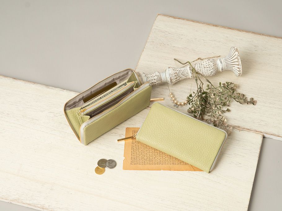 ラフィネ　コンパクトラウンドファスナー長財布｜