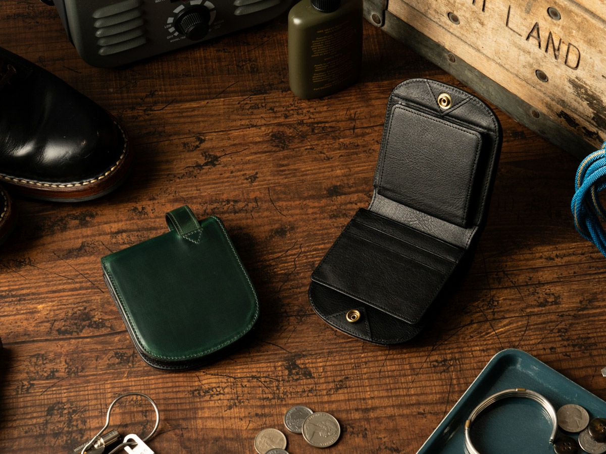 クロムエクセル　ヒップポケット革財布(小銭入れ付き)｜ピーコックグリーン