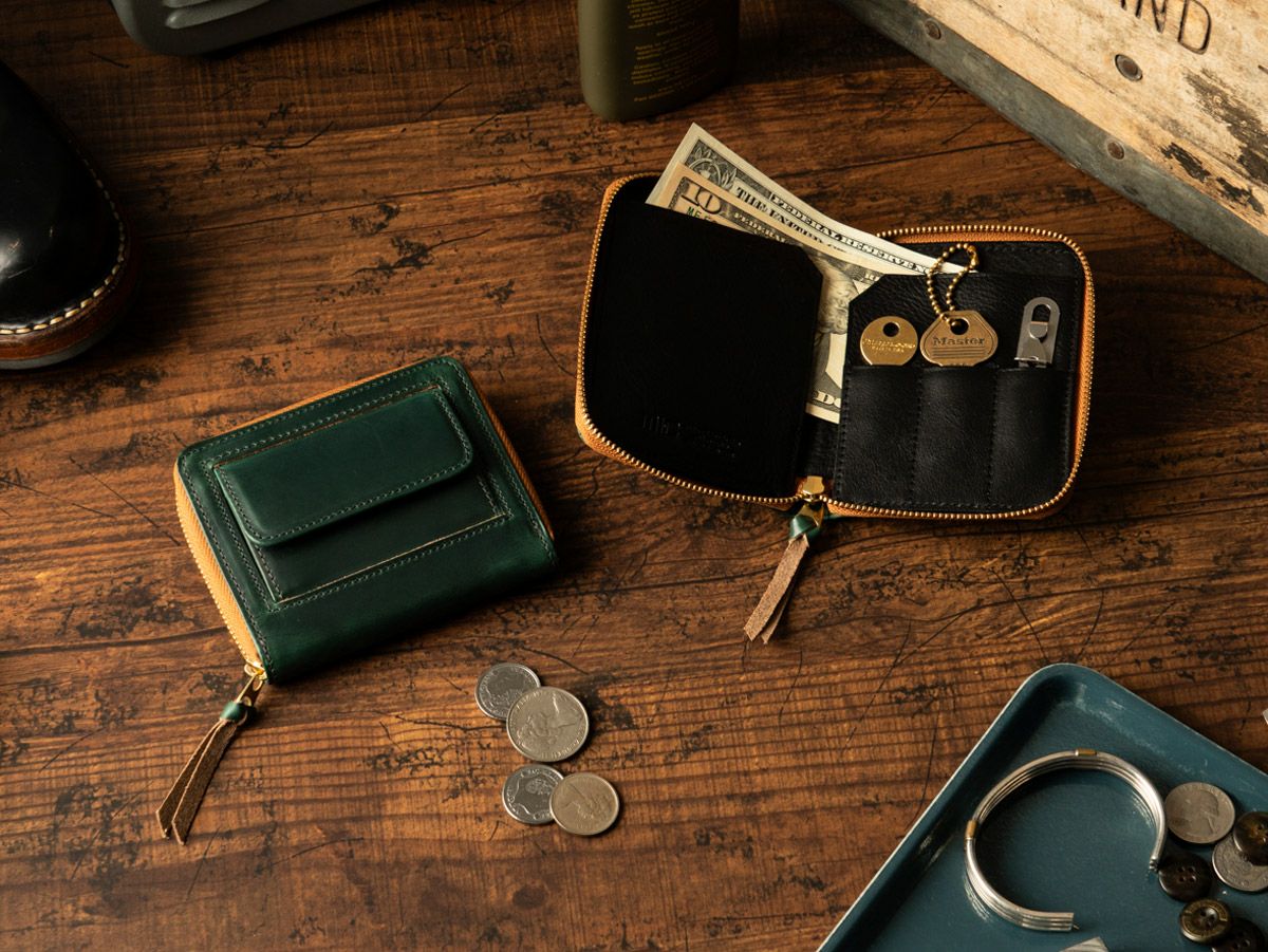 クロムエクセル　ラウンドファスナーキーウォレット｜ピーコックグリーン