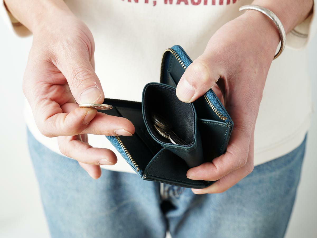 ペコスロウ　ミニL字ファスナー財布