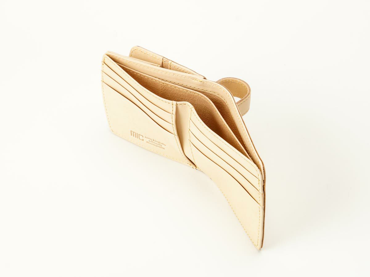 ナチュラルヌメ　外ボックス小銭入れヒップポケット革財布