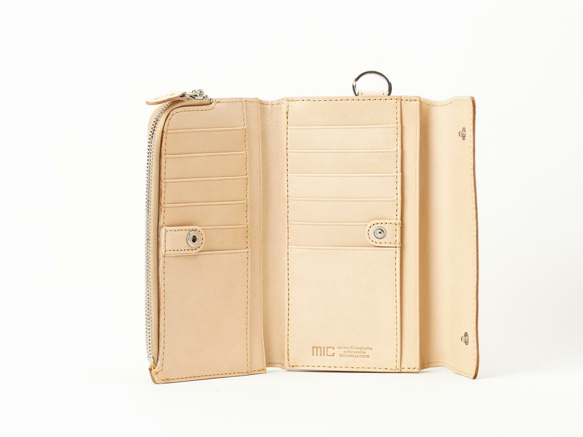 ナチュラルヌメ　ヒップポケット三つ折長財布