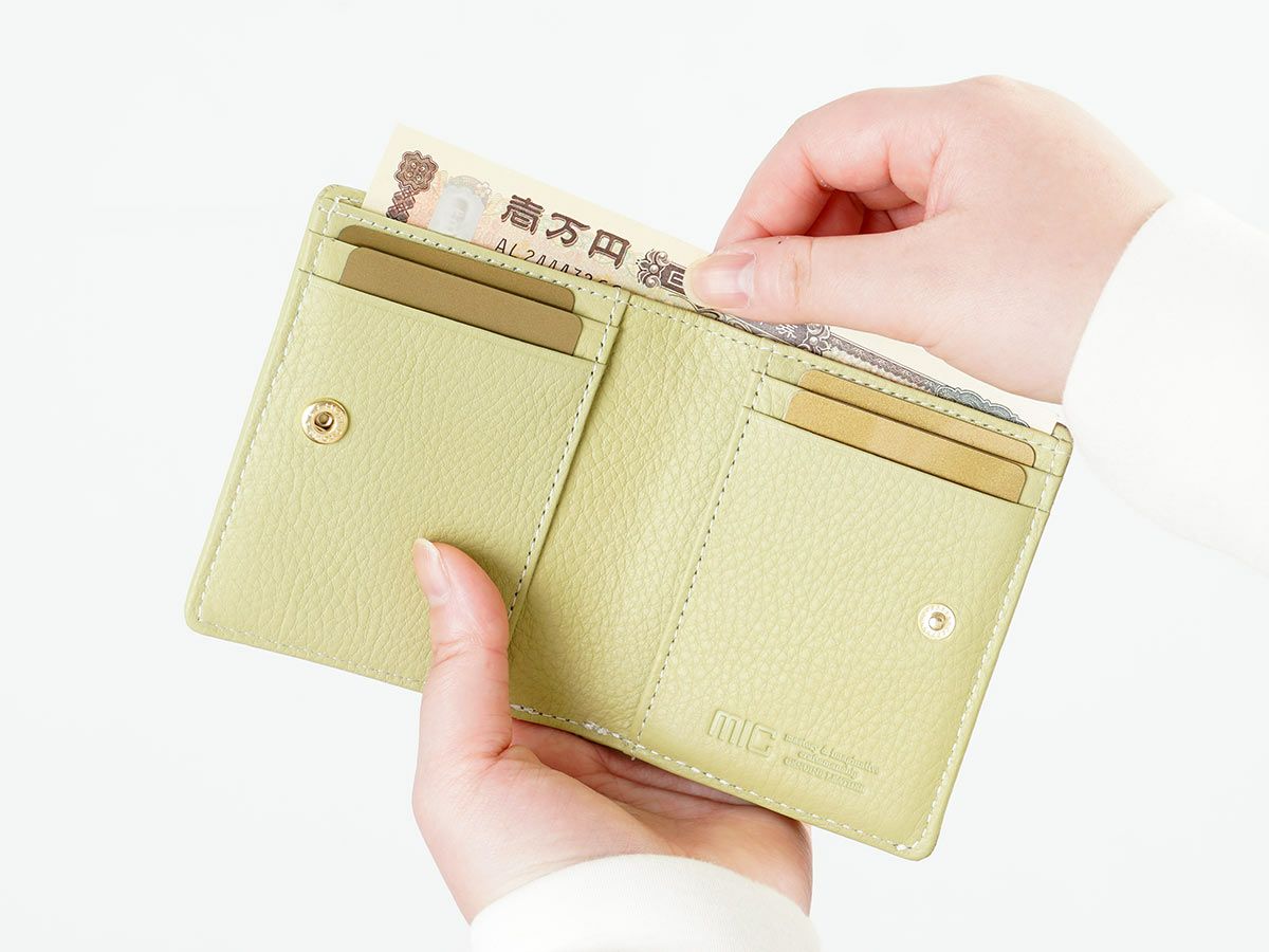 ラフィネ ボックス小銭入れ二つ折り財布