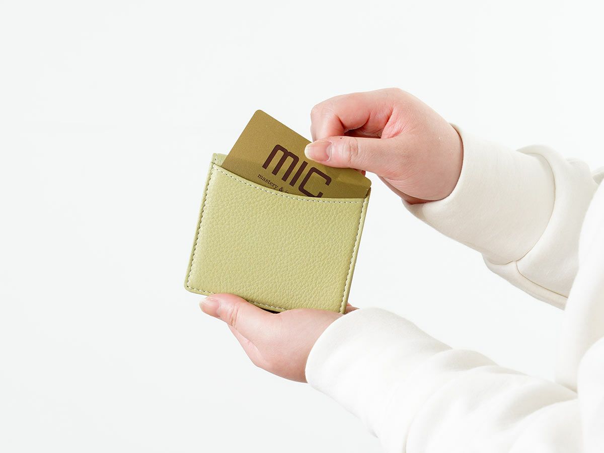 ラフィネ ボックス小銭入れ二つ折り財布