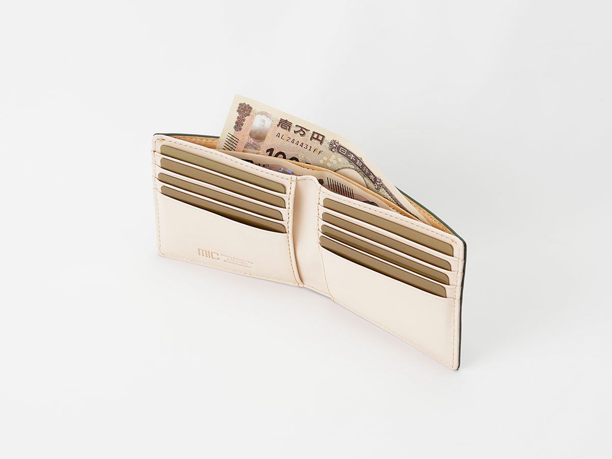 ブライドルレザー　二つ折り財布(小銭入れ無し)