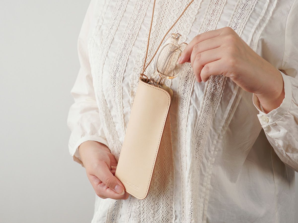 ナチュラルヌメ　メガネケース