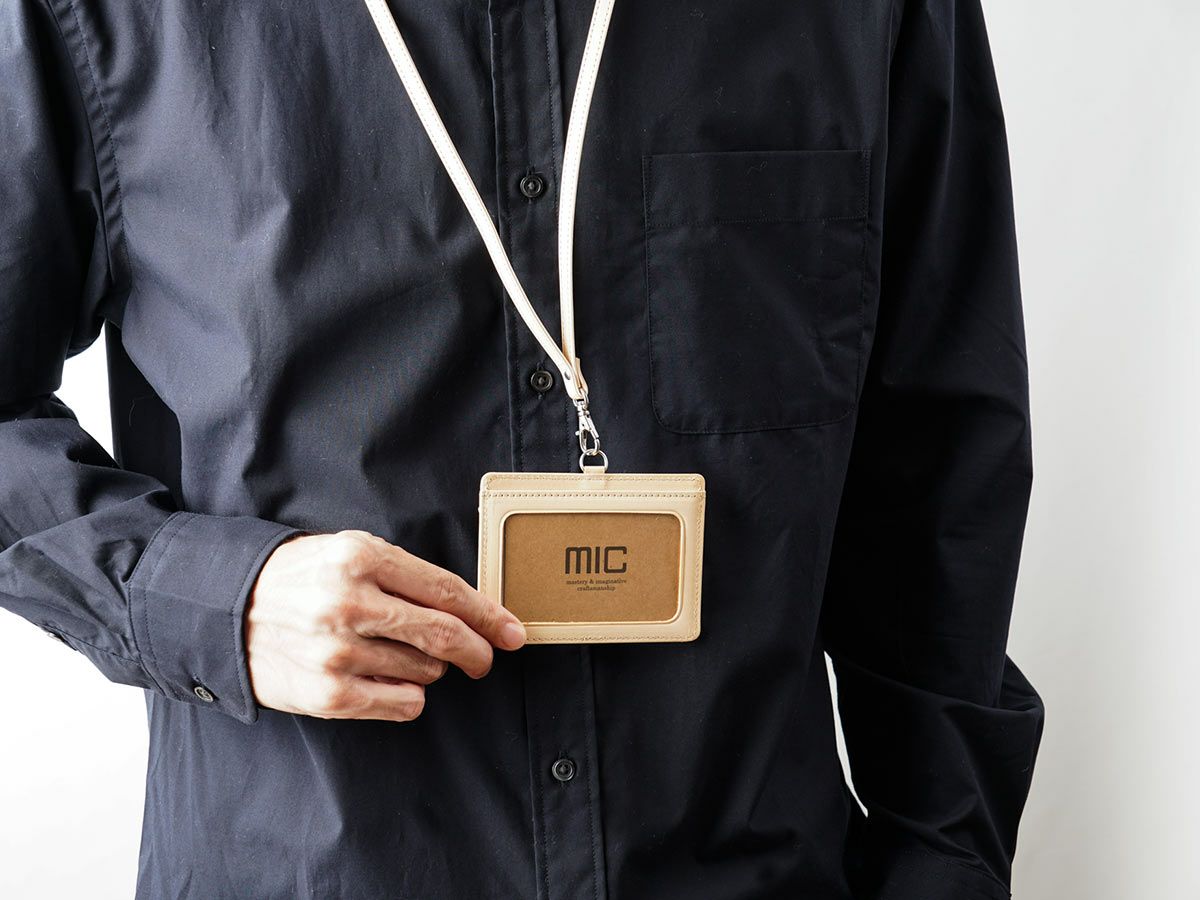 ナチュラルヌメ　IDケース