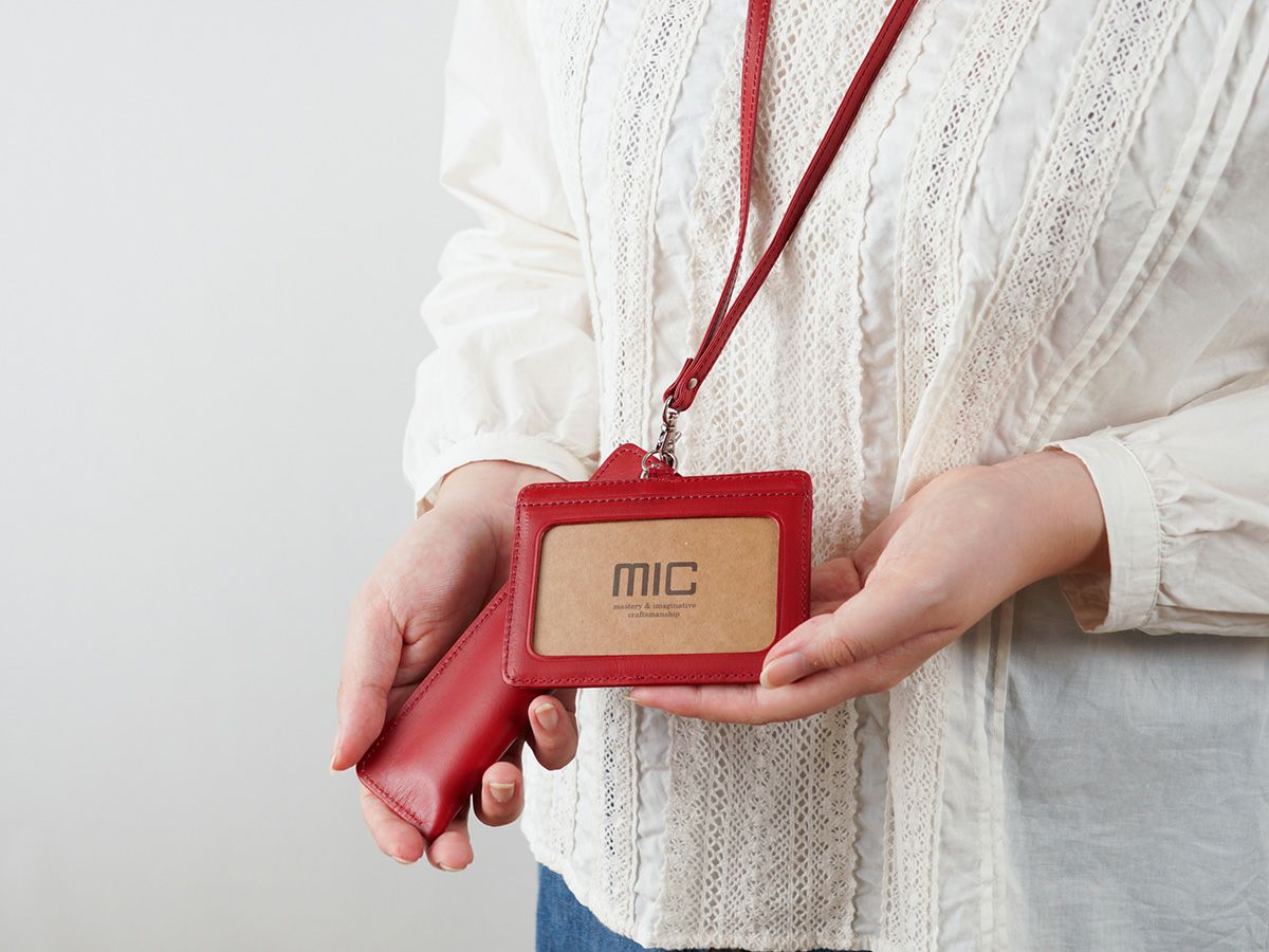 ペーパープルアップ　首かけペンホルダー