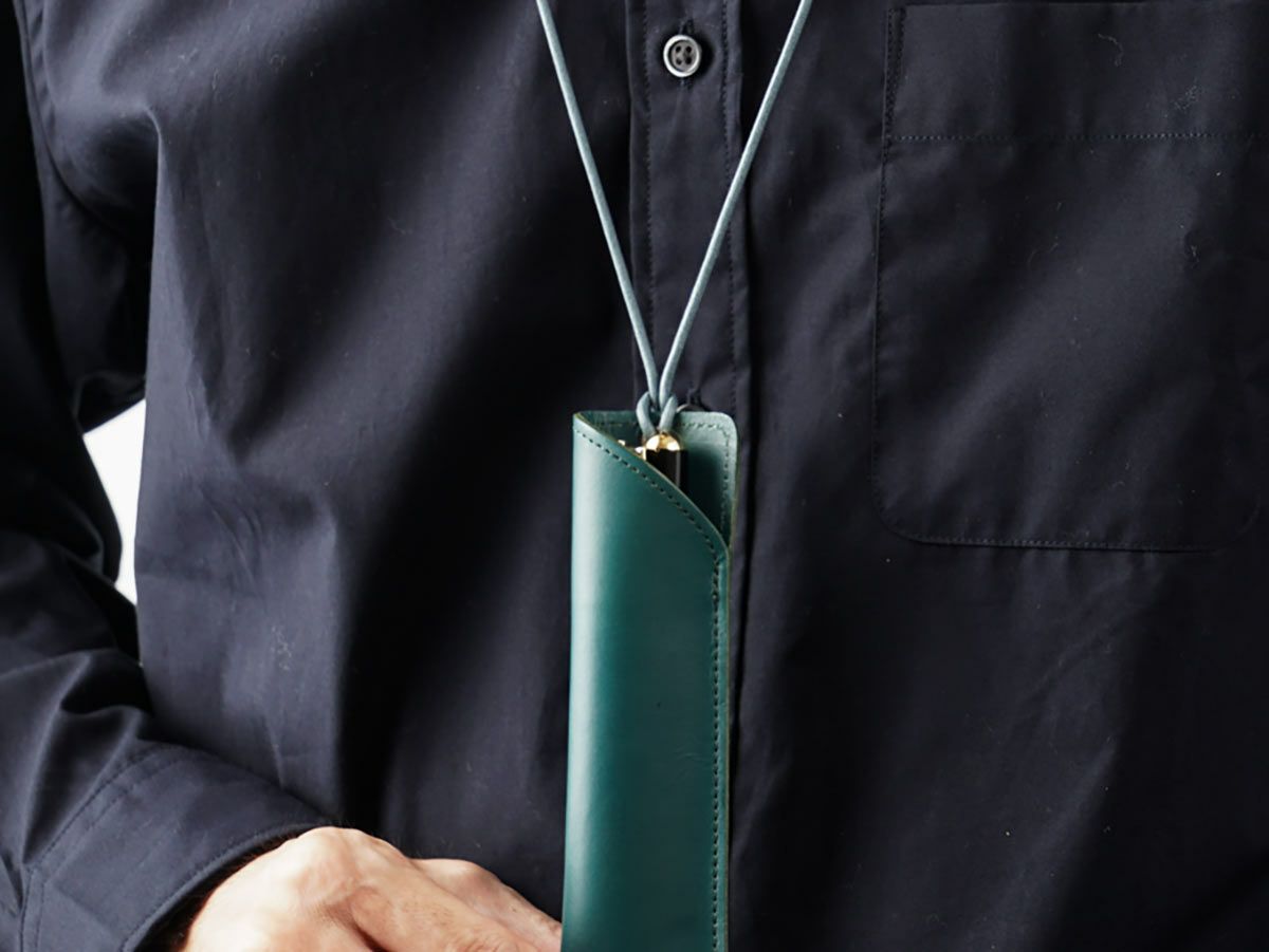 ペーパープルアップ　首かけペンホルダー