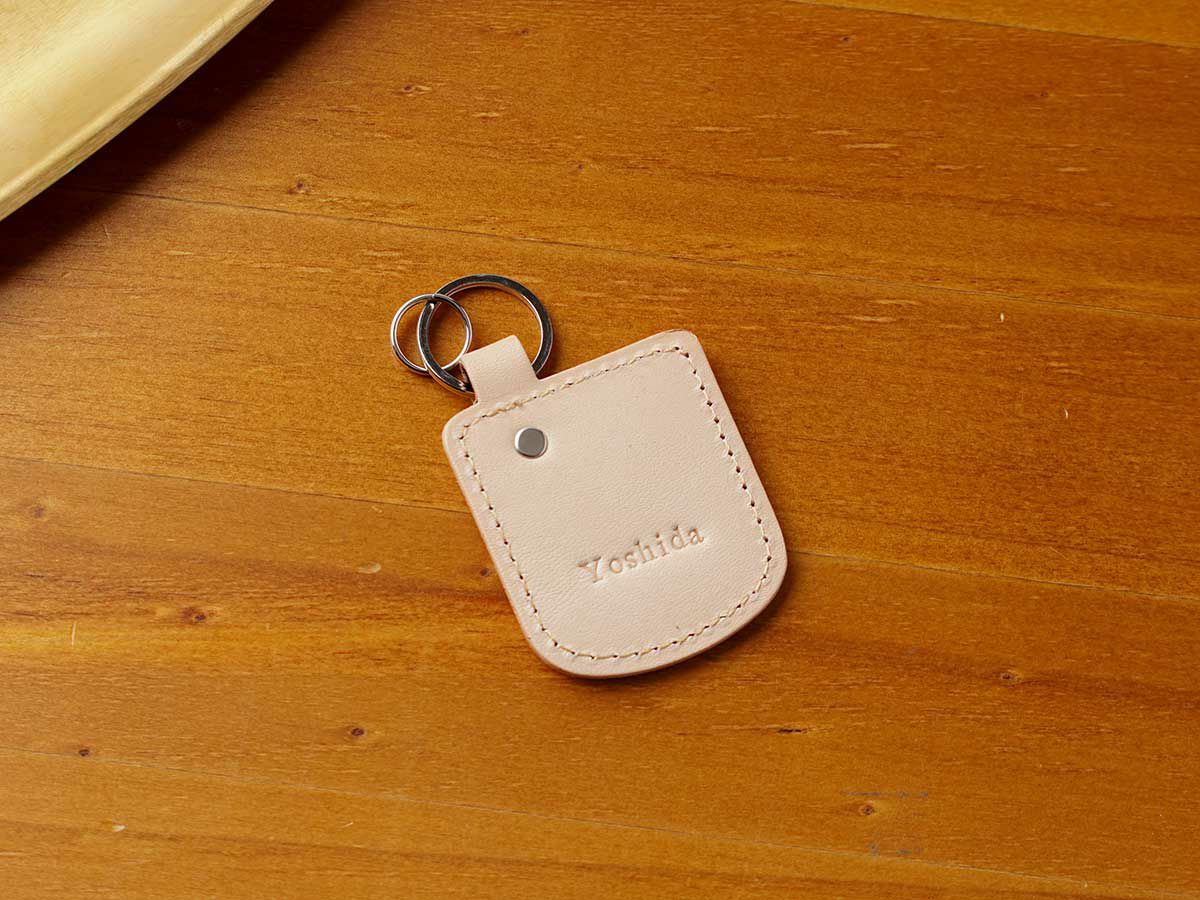 ナチュラルヌメ　ヒップポケット キーチャーム