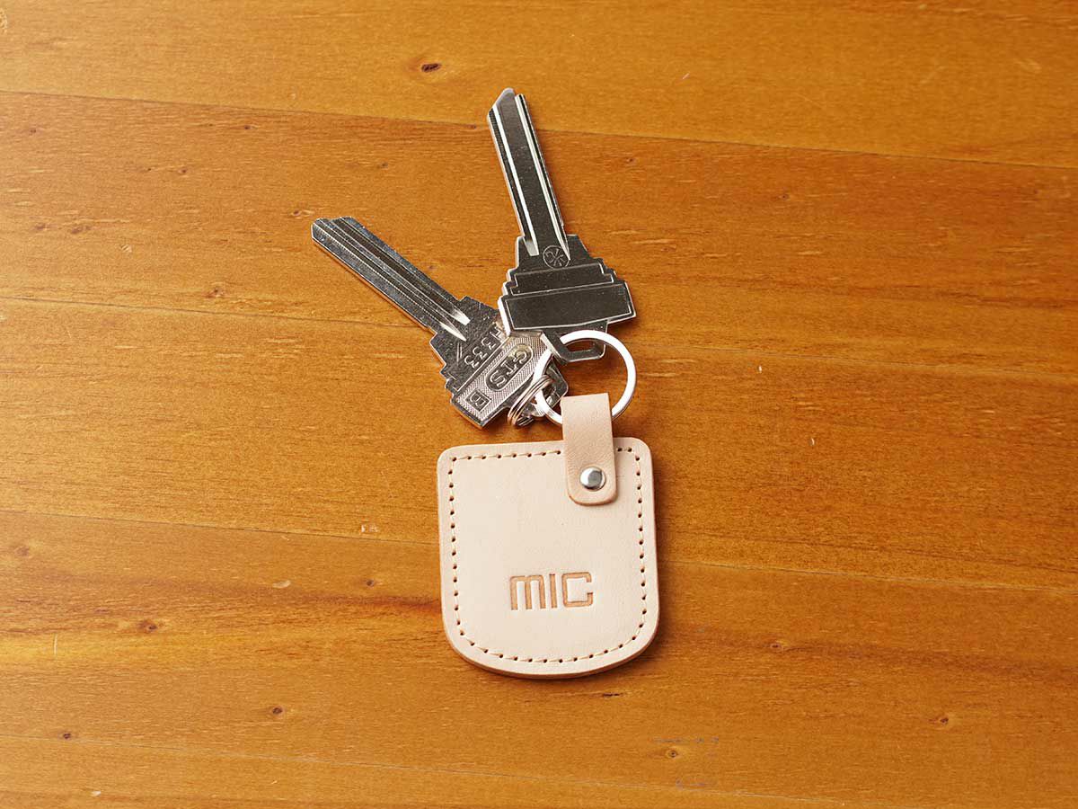 ナチュラルヌメ　ヒップポケット キーチャーム